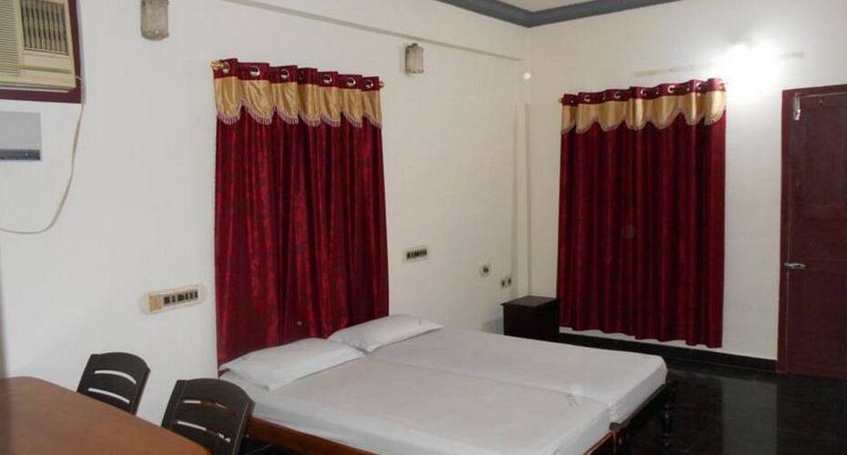KTC Guest House, Alleppey 4